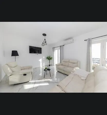 Bed & Breakfast Penthouse Sunrise Petrcane